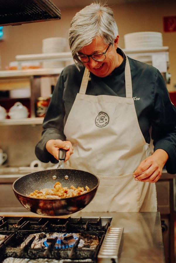 Der Eberhard - Wohnen & Essen Bei Ilse Hotell Sankt Michael in Obersteiermark Exteriör bild