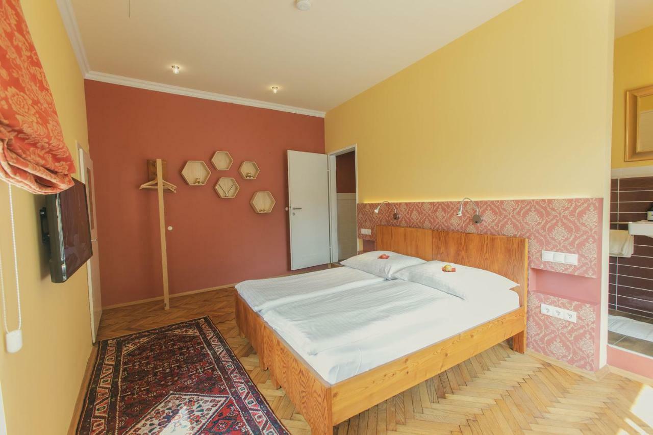 Der Eberhard - Wohnen & Essen Bei Ilse Hotell Sankt Michael in Obersteiermark Exteriör bild